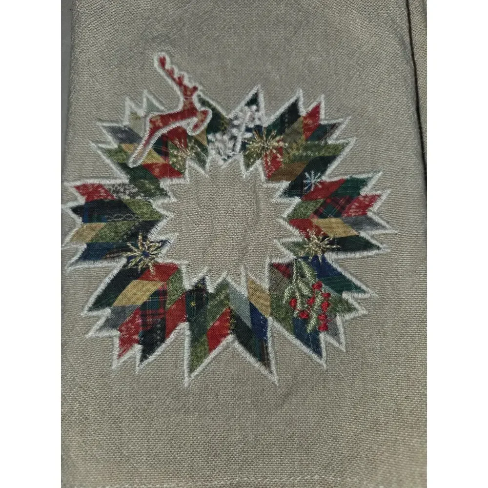 Pottery Barn Winter Wreath Cotton Guest Hand Towels Christmas Wreath